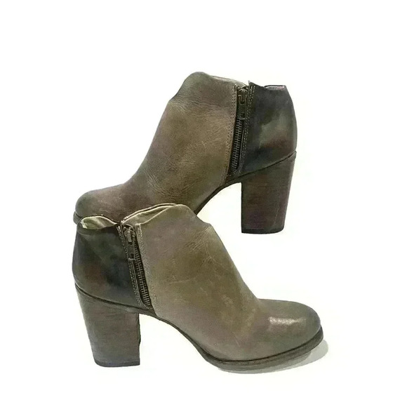 New Other- Freebird Darius Gray Distressed Leather heeled booties Size 11 - Picture 9 of 12